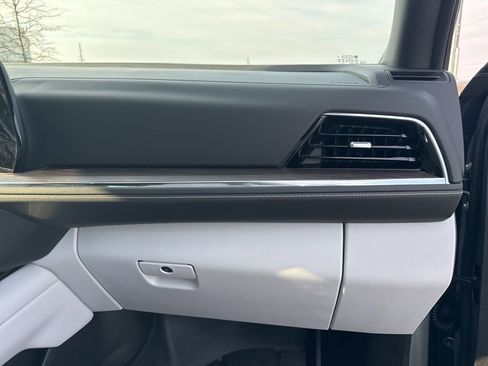 Used 2025 Chevrolet Tahoe Premier image 24