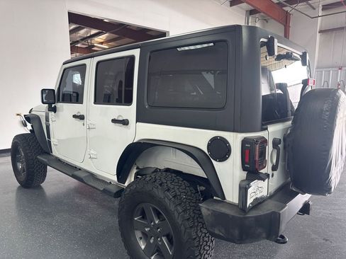Used 2016 Jeep Wrangler Unlimited Sport image 6