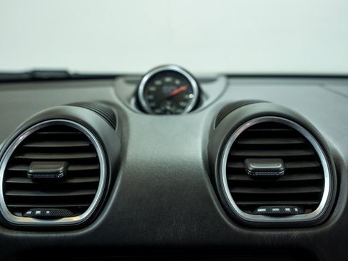 Used 2019 Porsche 718 Cayman GTS image 72