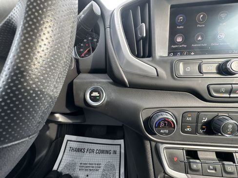 Used 2023 GMC Terrain SLE w/ Driver Convenience Package image 17