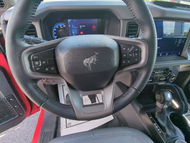 Used 2024 Ford Bronco Black Diamond AWD/4WD image 8