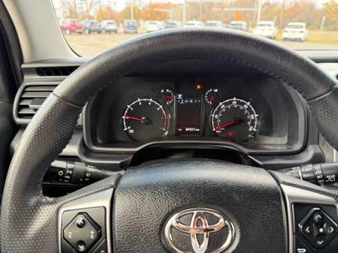 Used 2021 Toyota 4Runner SR5 Premium image 31
