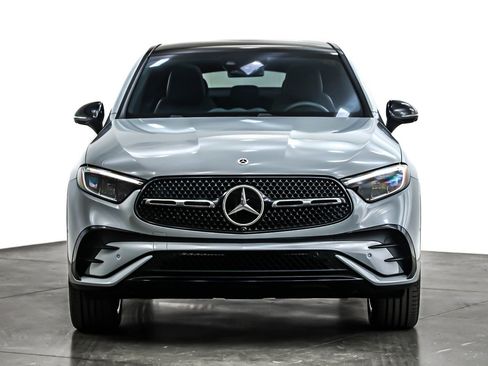 Certified 2025 Mercedes-Benz GLC 300 4MATIC image 4
