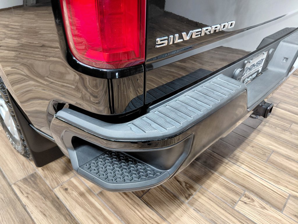 Used 2024 Chevrolet Silverado 1500 RST w/ Z71 Off-Road Package AWD/4WD image 29