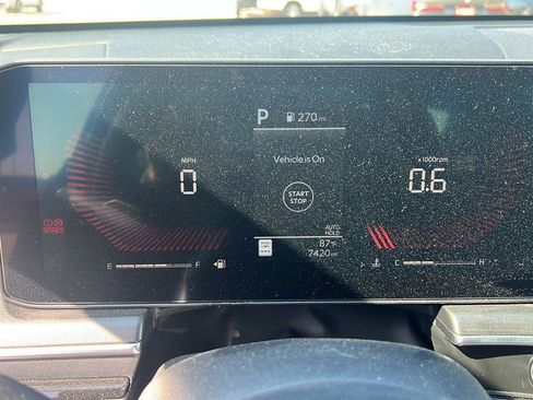 Used 2025 Kia K5 GT-Line w/ GT-Line Premium Package FWD image 4