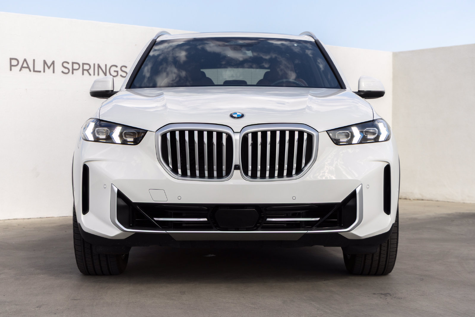 Certified 2026 BMW X5 sDrive40i w/ Parking Assistance Package RWD image 4