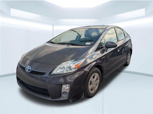 Used 2010 Toyota Prius Three w/ Solar Roof Pkg FWD image 1
