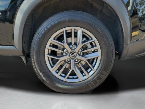 Certified 2023 Nissan Rogue S image 32