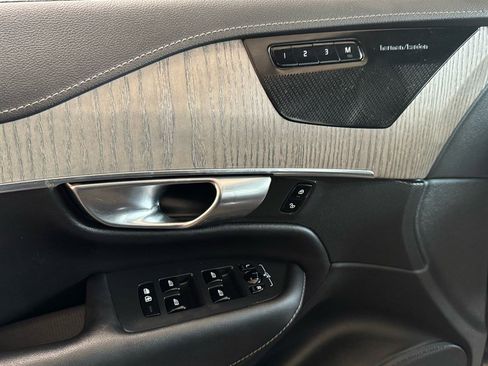Used 2021 Volvo XC90 T8 Inscription w/ Advanced Package image 12