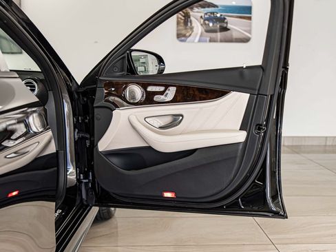 Used 2023 Mercedes-Benz E 53 AMG 4MATIC Sedan image 41