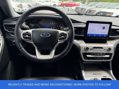 Used 2023 Ford Explorer XLT w/ Equipment Group 202A RWD image 14