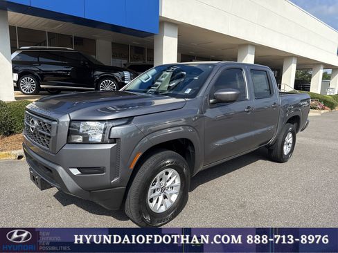 Used 2024 Nissan Frontier SV AWD/4WD image 1