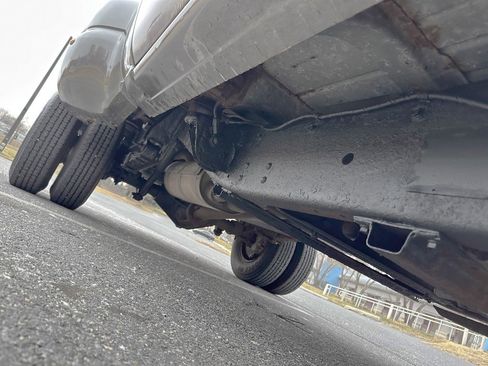 Used 2006 Chevrolet Silverado 3500 Work Truck w/ Snow Plow Prep Package image 36