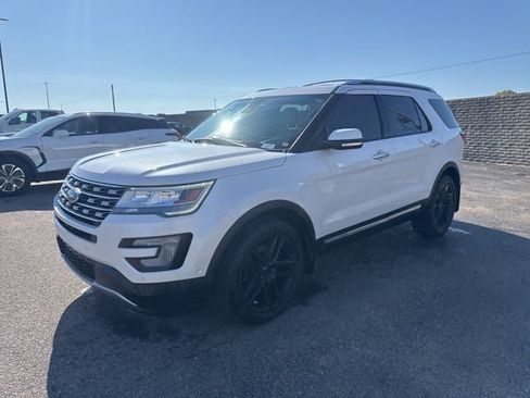 Used 2017 Ford Explorer Limited w/ Equipment Group 301A image 3