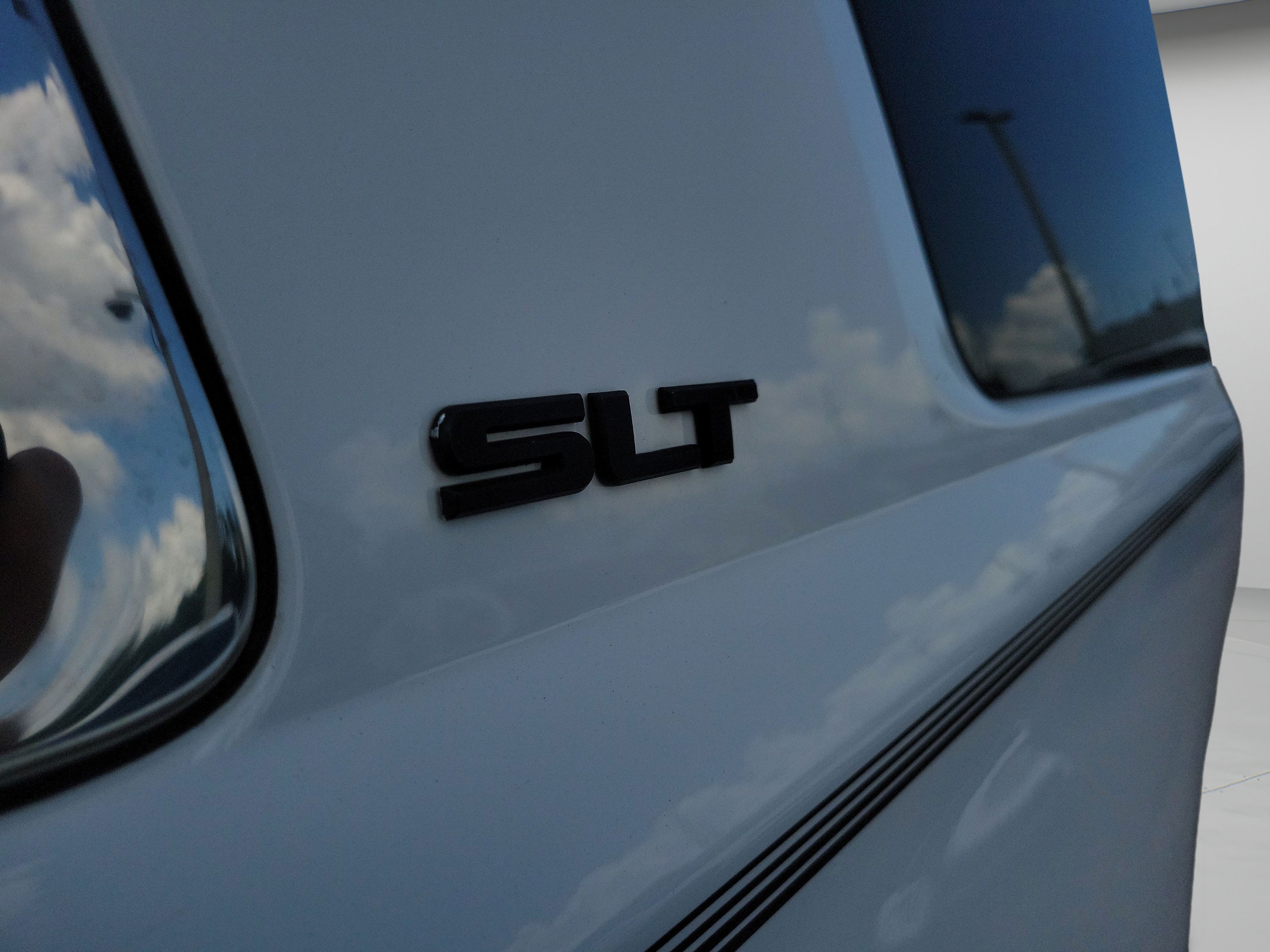 Used 2020 GMC Yukon SLT w/ Open Road Package RWD image 33