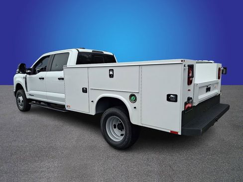 New 2025 Ford F350 XL w/ XL Chrome Package image 4