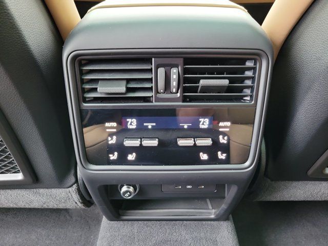 Used 2025 Porsche Cayenne S w/ Premium Package Plus AWD/4WD image 19