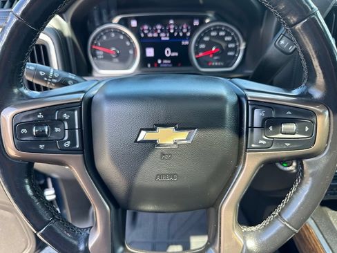 Used 2019 Chevrolet Silverado 1500 High Country w/ Technology Package AWD/4WD image 29
