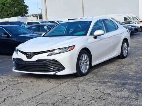 Used 2020 Toyota Camry LE FWD image 2