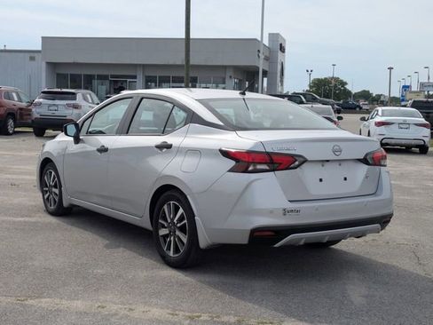 Used 2024 Nissan Versa S w/ S Plus Package FWD image 5