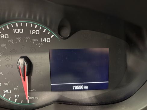 Used 2019 Chevrolet Trax LT w/ LT Convenience Package image 12