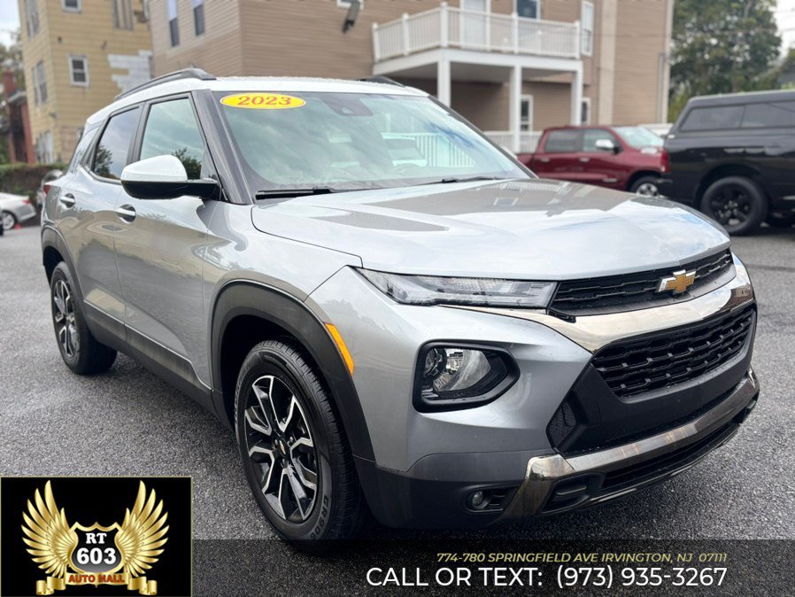 Used 2023 Chevrolet TrailBlazer ACTIV w/ Convenience Package FWD image 3
