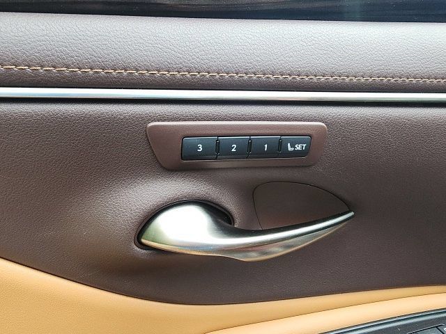 Used 2021 Lexus ES 300h w/ Premium Package FWD image 12