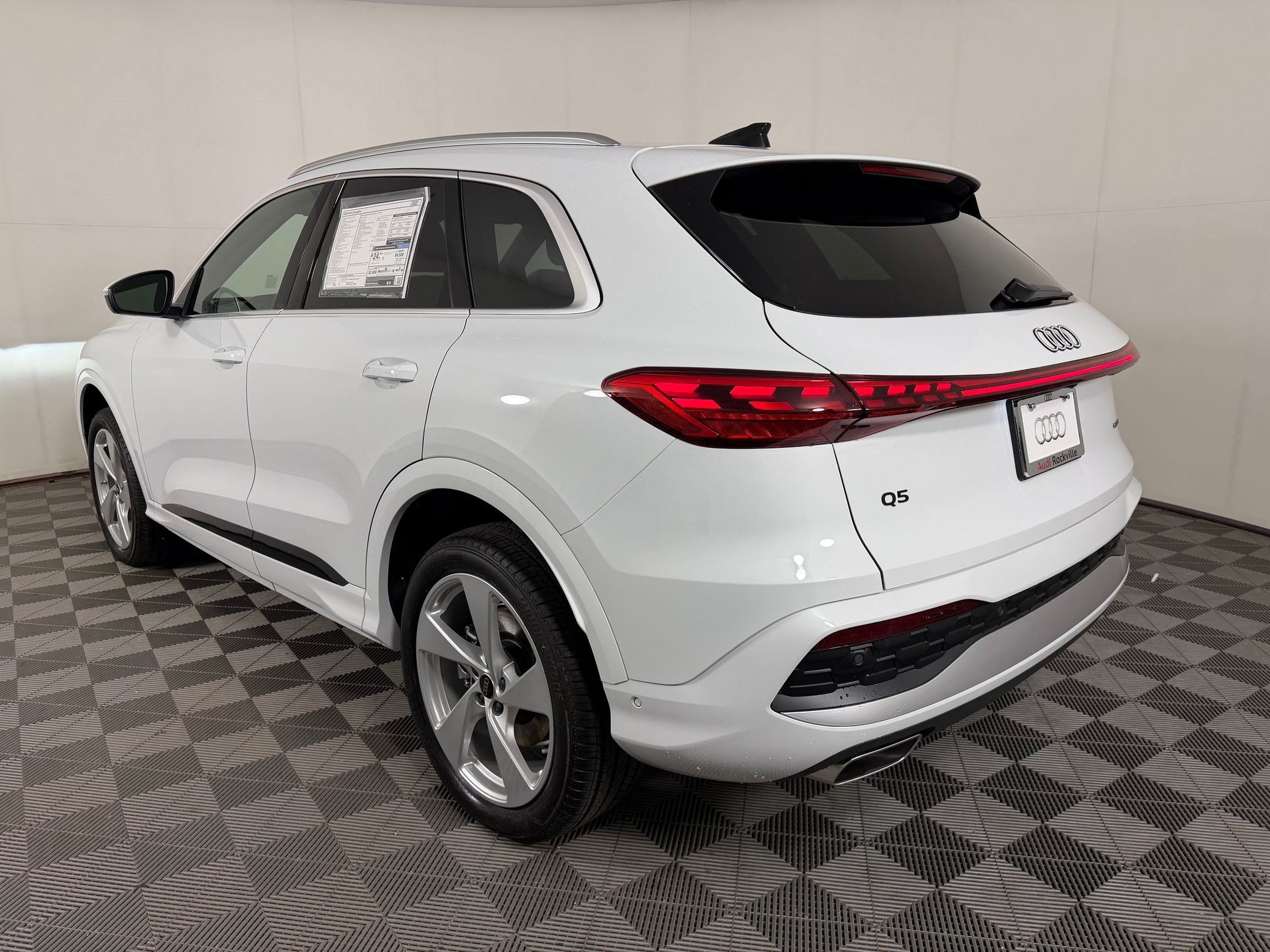 New 2026 Audi Q5 Premium AWD/4WD image 3