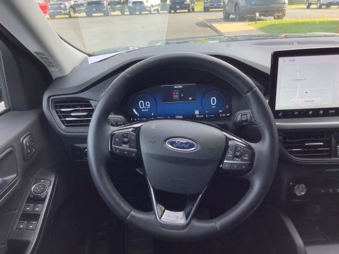 Used 2023 Ford Escape Active w/ Tech Pack #2 AWD/4WD image 7