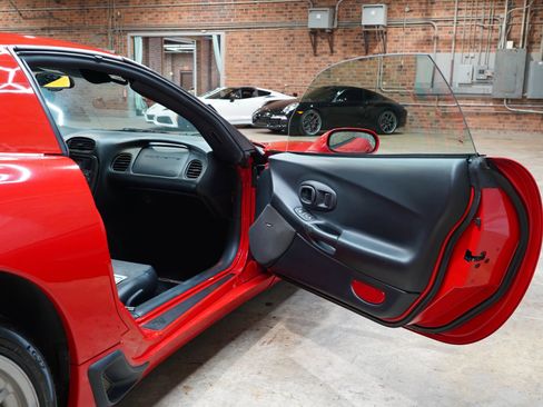 Used 2002 Chevrolet Corvette Z06 w/ Memory Pkg RWD image 43