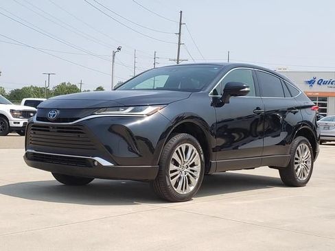 Used 2022 Toyota Venza Limited AWD/4WD image 10