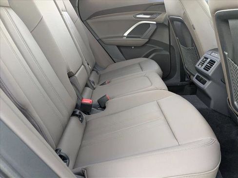 Certified 2025 Audi Q5 Premium w/ Convenience Package image 18