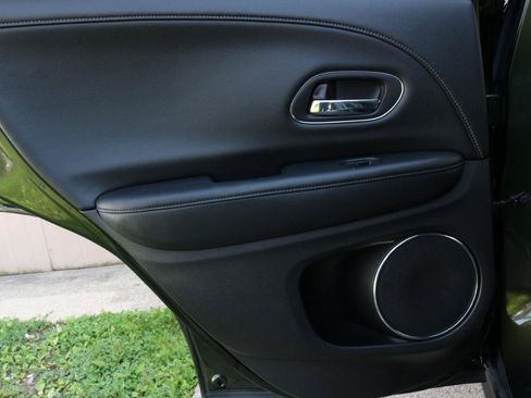 Used 2016 Honda HR-V EX-L image 31