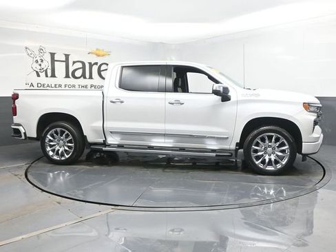 Used 2023 Chevrolet Silverado 1500 High Country w/ High Country Premium Package AWD/4WD image 1
