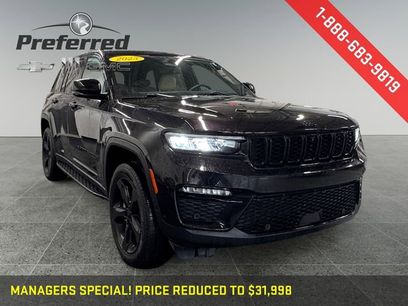 Used 2023 Jeep Grand Cherokee Limited w/ Luxury Tech Group II