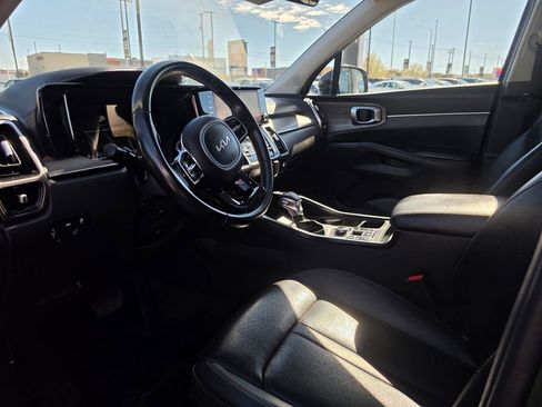 Certified 2023 Kia Sorento X-Line EX image 9
