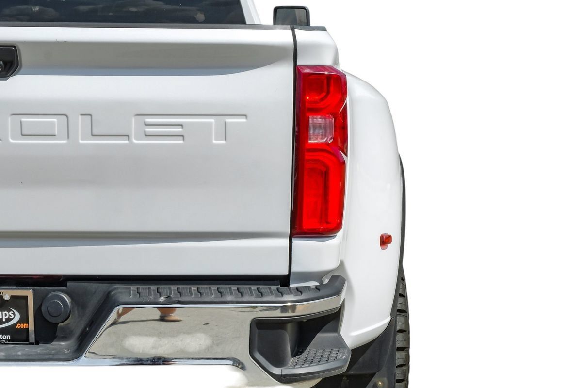 Used 2024 Chevrolet Silverado 3500 LT w/ Convenience Package AWD/4WD image 52