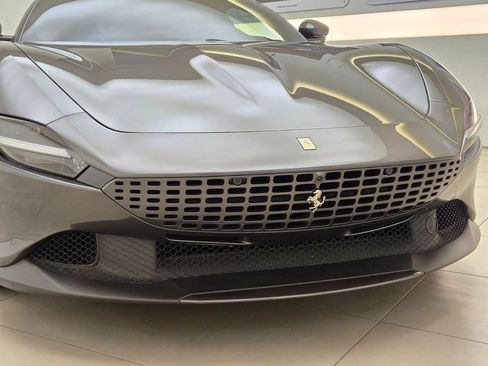Used 2022 Ferrari Roma RWD image 4