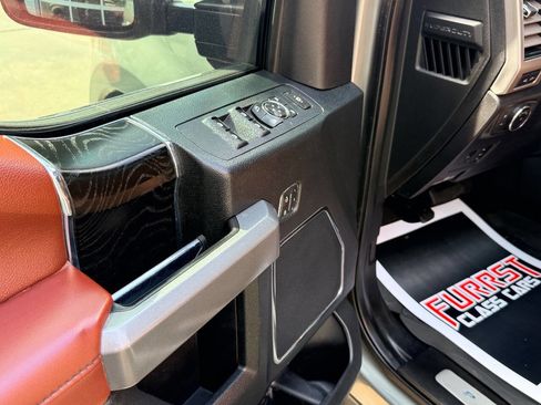 Used 2019 Ford F250 Platinum w/ Platinum Ultimate Package image 20