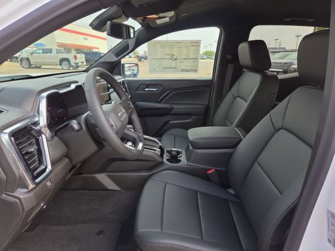 New 2026 GMC Canyon Elevation w/ Convenience Package AWD/4WD image 10