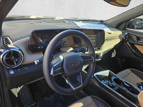 New 2026 Chevrolet Equinox ACTIV image 12