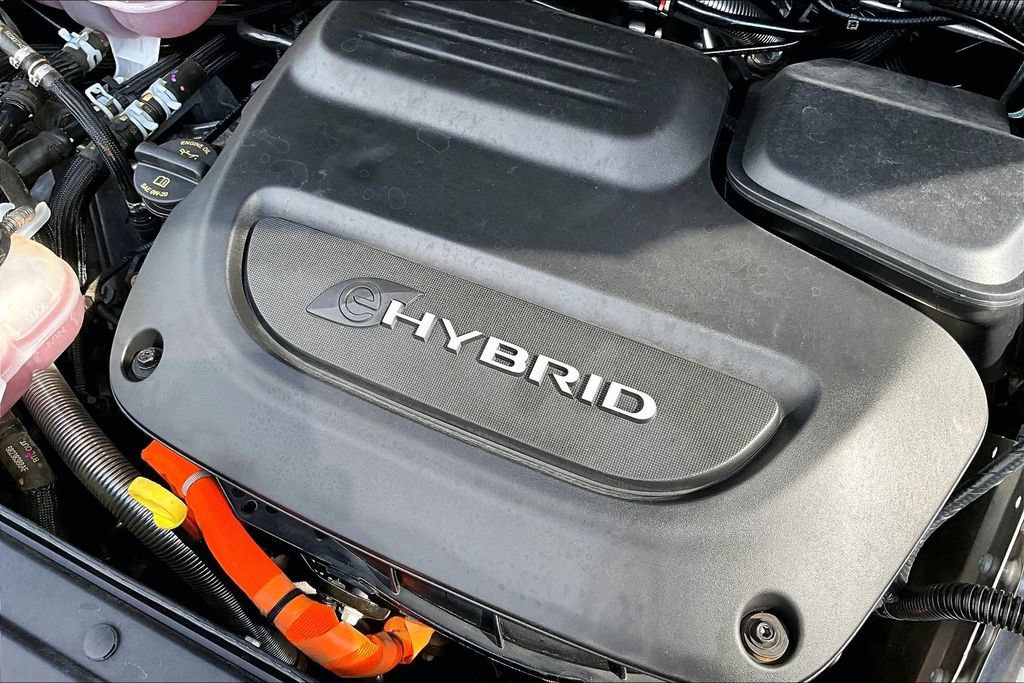 Used 2023 Chrysler Pacifica Touring-L FWD image 35