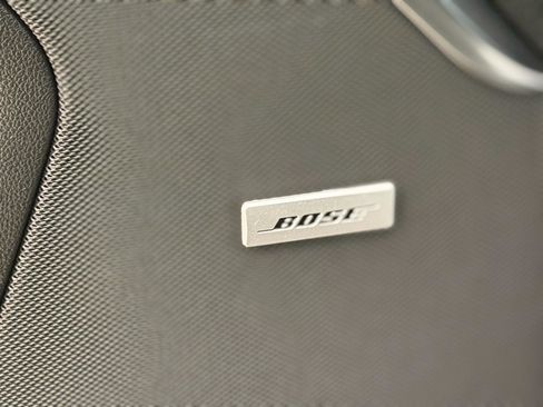 Used 2024 GMC Yukon XL Denali image 10