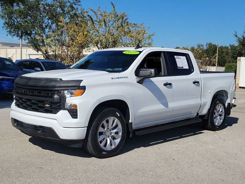 Used 2023 Chevrolet Silverado 1500 Custom image 8