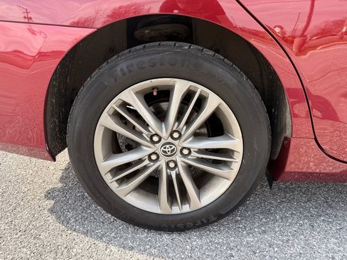 Used 2016 Toyota Camry SE image 30
