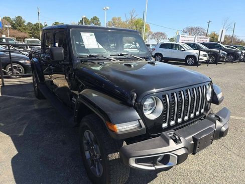 Used 2022 Jeep Gladiator Overland w/ Popular Equipment Package AWD/4WD image 3