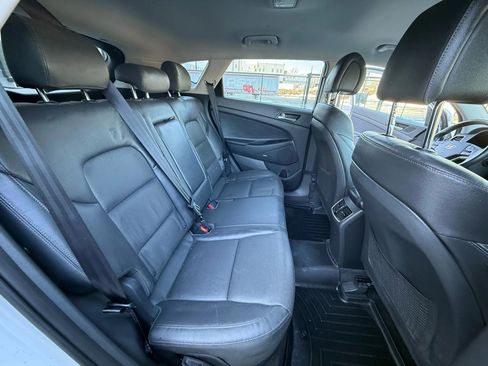 Used 2018 Hyundai Tucson SEL Plus AWD/4WD image 18