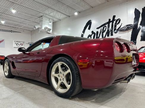 Used 2003 Chevrolet Corvette Coupe w/ Preferred Equipment Group RWD image 4