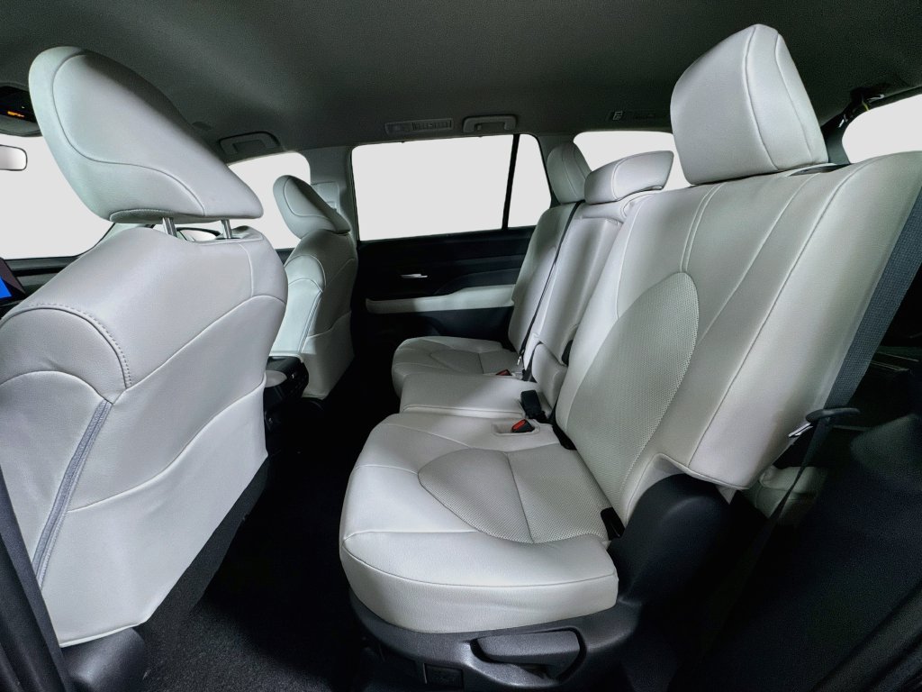New 2026 Toyota Grand Highlander XLE FWD image 25