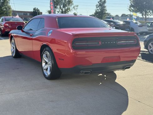 Used 2016 Dodge Challenger SXT w/ Super Sport Group (SS/T) image 5